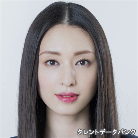 ヌード 女優|脱いだ女性芸能人100選！ヘア写真集や濡れ場など衝撃順にラン .